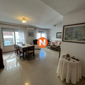 Apartamento En Venta, 3 Dormitorios, Peninsula