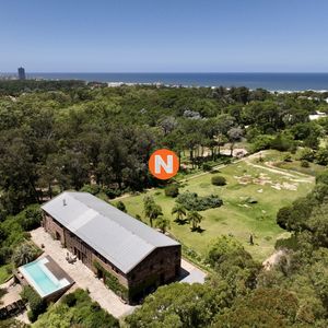 Casa En Amplio Terreno En Rincón Del Indio