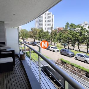 Venta Apartamento Dos Dormitorios Punta Del Este Edificio Tressesenta