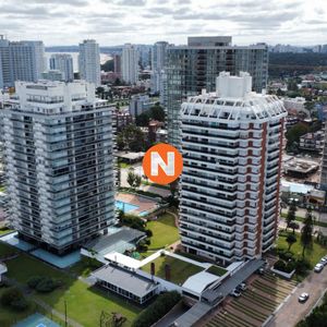Penthouse En Venta Con 4 Dormitorios Playa Brava, Punta Del Este