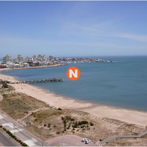 Apartamento En Venta Y Alquiler, Mansa, Punta Del Este, 4 Dormitorios.