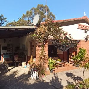 Casa A La Venta En El Centro De La Floresta + Bbq + Apto | Apto Banco