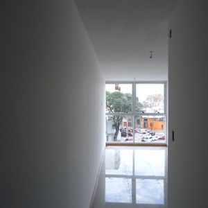 Venta Apartamento Ambiente Bv. Artigas, A Pasos De 18 De Julio Y Terminal Shopping Tres Cruces * Oportunidad*