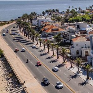 Exclusivo Edificio De 22 Unidades, 1, 2, 3,4 Y 5 Dormitorios, Con Las Mejores Vistas De Carrasco.