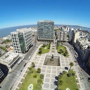 Venta Apartamento A Estrenar 2 Dormitorios Garaje  Sobre Canelones A Metros De La Rambla, Plaza Independencia