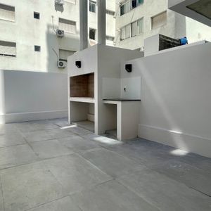 Venta Apartamento 1  Dormitorio Con Patio Y Garaje , Rooftop, Sum, Solárium, Barbacoa, Gimnasio In-out Y Lavadero En Piso 11.