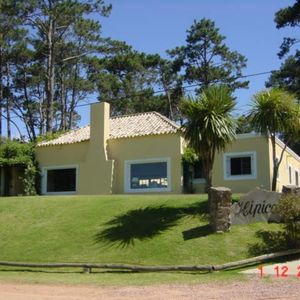 Venta De Casa 4 Dormitorios En Cantegril De Punta Del Este