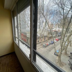 Venta Apartamento 1 1/2 Dormitorios Sobre Av. 18 De Julio Y M C Martinez