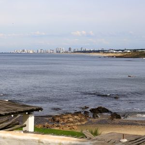 Alquiler Apartamento 3 Dormitorios 3 Suites En La Antigua Aduana De La Barra A Solo 20 Metros De La Playa