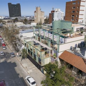 Venta Apartamentos Ambientes,  1 Y 2 Dormitorios Con Garajes Y Parrilleros En Pleno Punta Carretas