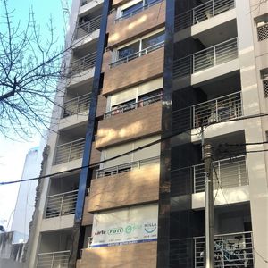 Alquiler Apartamento 1 Dormitorio Pocitos Sobre 26 De Marzo Esquina Pereira, A 2 Del Mar