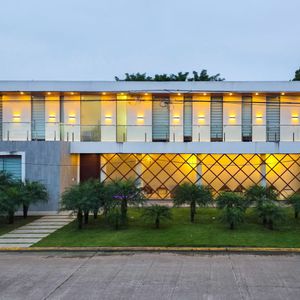 Casa Elegante En Anticretico