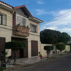 En Venta Casa De 2 Plantas Zona Norte 3er Anillo Externo 