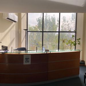 Oficina En Venta Y Alquiler Frente A Rambla