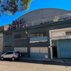 Terreno Con Salida A 2 Calles En Zona De Vivienda Promovida