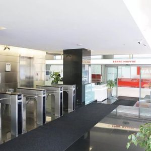 Oficina En Alquiler | Torre Mapfre |  Ciudad Vieja | 320m²