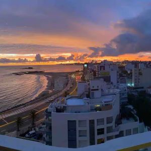 Dueño Vende Frente Al Mar Malvin 