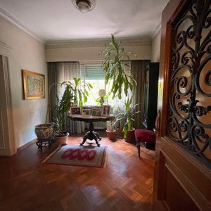 Venta Apartamento Centro 4 Dormitorios, Servicio Doble Y Garaje 