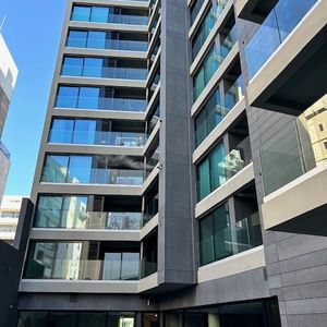 Apartamento Venta 3 Dormitorios. Diseño De Vanguardia Y Servicios. Proximo Al Mar Y Al Parque. Vistas Unicas!!!*