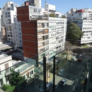 Venta Apartamento 3 Dormitorios Prox Shopping Y Avenida, En Zona De Multiples Servicios!!!