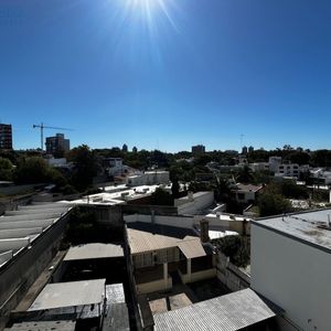 Apartamento En Venta De 1 Dormitorio En Malvin
