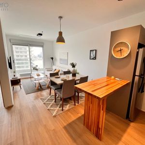 Apartamento En Venta De 2 Dormitorios C/ Cochera En Aguada
