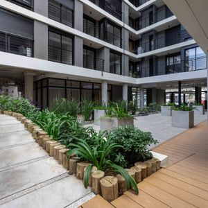 Apartamento En Venta De 2 Dormitorios C/ Cochera En La Blanqueada