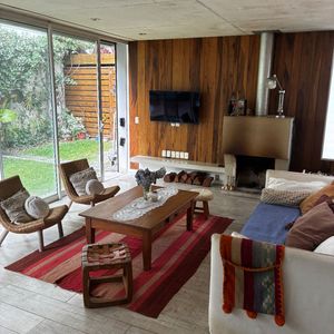 Casa En Venta C/ Cochera En Pocitos