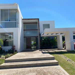 Casa De Lujo En Alquiler Urubo
