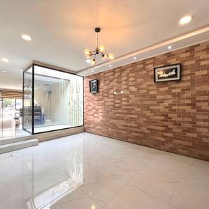 Bella Casa En Alquier -  Semi Independiente