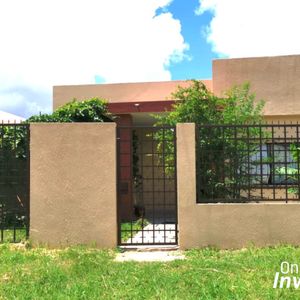 Amplia Casa En Venta