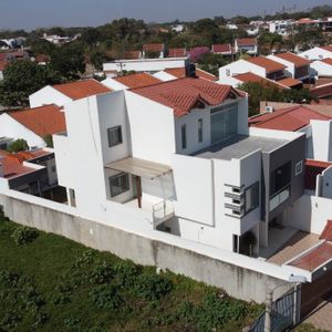 Casa En Venta - Zona Oeste 