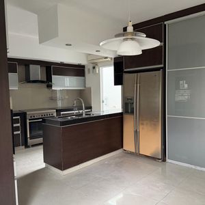 Amplia Casa En Venta Cond. Brisas Las Palmas Radial 17 Y 1/2