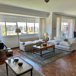 Apartamento En Venta De 4 Dormitorios C/ Cochera En Punta Carretas