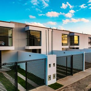 Urb. Valles Del Norte - El Vallecito Km 8.5 Al Norte