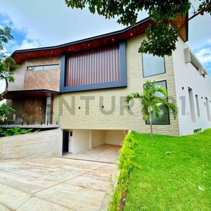 Casa En Venta / Urubo Garden