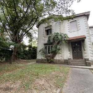 Venta Residencia Del 1910 Con Gran Parque Ideal Empresa