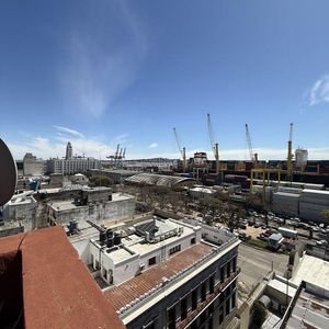 Venta Oficina Ciudad Vieja Penthouse Impecable