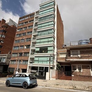 Venta Apartamento 4 Dormitorios ,estar, Parrillero , 2 Garages, Puerto Del Buceo