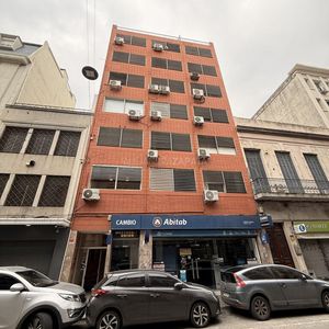 Venta Monoambiente Oficina O Casa Habitación Ciudad Vieja Impecable!!!