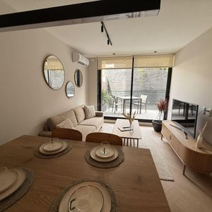 Venta Apartamento Con Renta. Un Dormitorio, Balcón, Estufa A Leña Y Parrillero