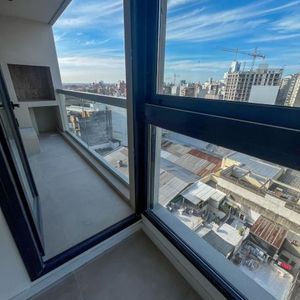 Alquiler Apartamento 1 Dormitorio En Tres Cruces - Con Parrillero Propio