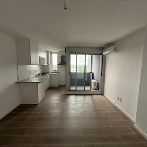 Venta De Apartamento De 1 Dormitorio Con Garage En La Blanqueada. A Estrenar.