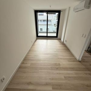 Alquiler Apartamento 2 Dormitorios A Estrenar En Cordón Sur.