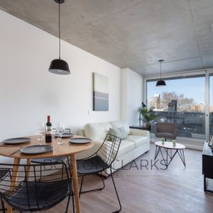 Apartamento En Venta De 2 Dormitorios En El Centro.
