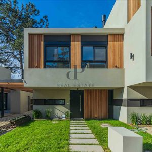 Casas De 3 Dormitorios En Jardines De Areco Carrasco