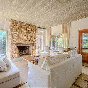 Casa En Venta En VIñedos De La Tahona Con Piscina Y Vista A Los VIñedos
