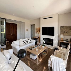 Casa En Alquiler De 3 Dormitorios Y Piscina En VIñedos De La Tahona
