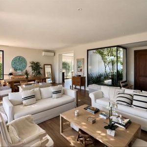 Casa En Venta De 3 Dormitorios En VIñedos De La Tahona