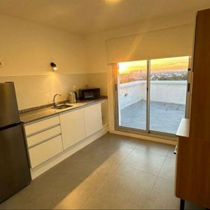 Apartamento De 1 Dormitorio Amoblado Con Balcón